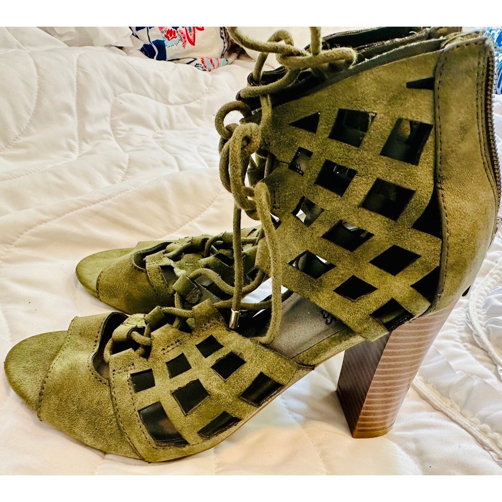 Womens Guess green sandals size 5.5 new without‎ tags